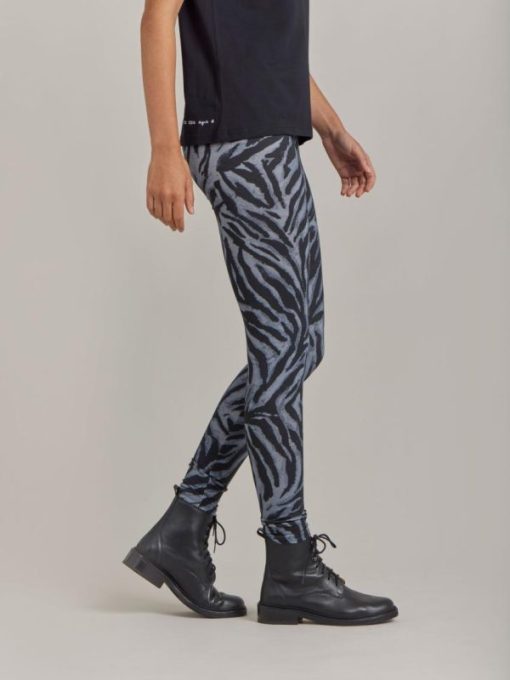 Attireweave.shop0b69576a4c 4