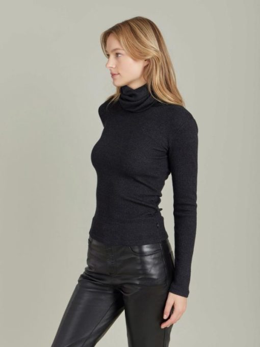 Attireweave.shop3c80fe2331 3