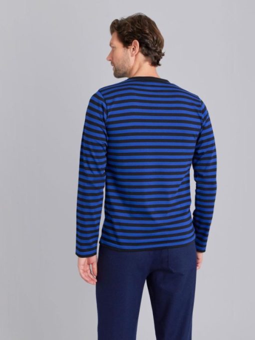 Attireweave.shop5b12323897 4