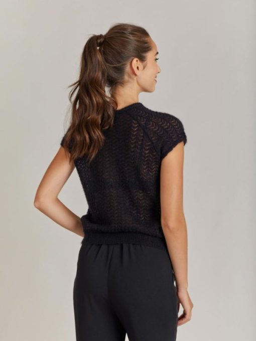 Attireweave.shop8419a96425 4